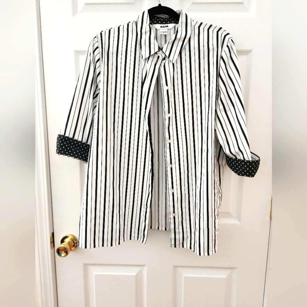 Alia, black and White Striped Women's top sz 16